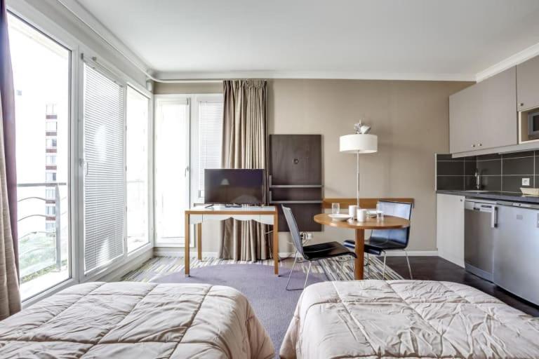 Guestready - Studio Cosy Pres Du Metro Issy-les-Moulineaux Kültér fotó