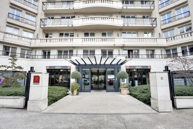 Guestready - Studio Cosy Pres Du Metro Issy-les-Moulineaux Kültér fotó